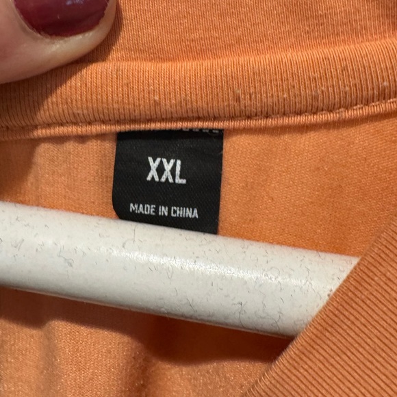 Men's Peach Cuts Clothing V-Neck Shirt - Picture 4 of 7